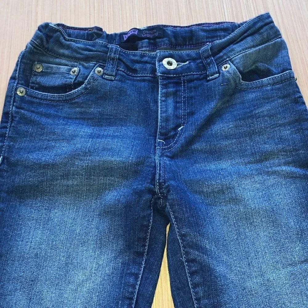 Levi's Classic Denim Legging Jeans - Picture 3 of 11